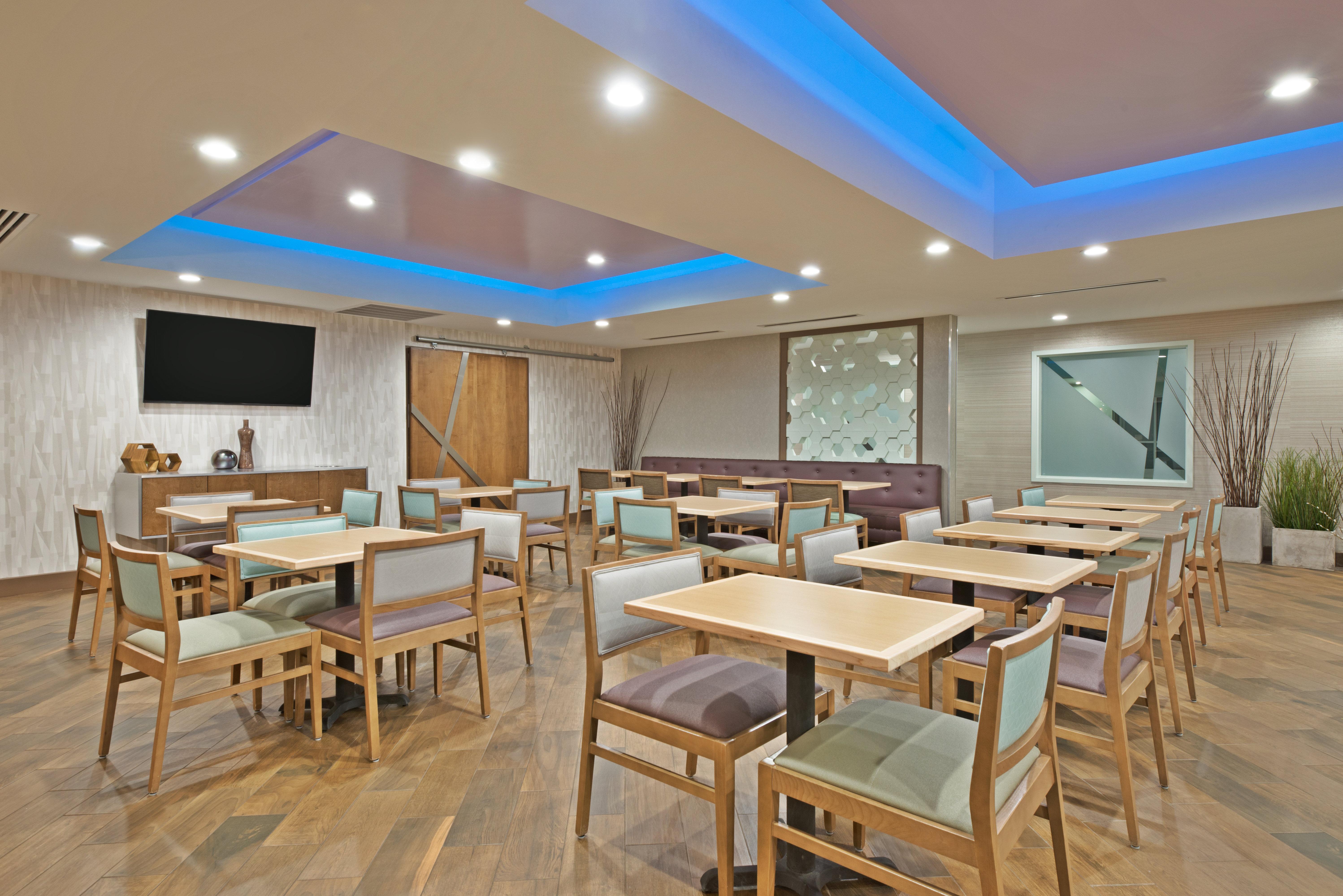 Holiday Inn Express & Suites New Cumberland By Ihg Exteriör bild