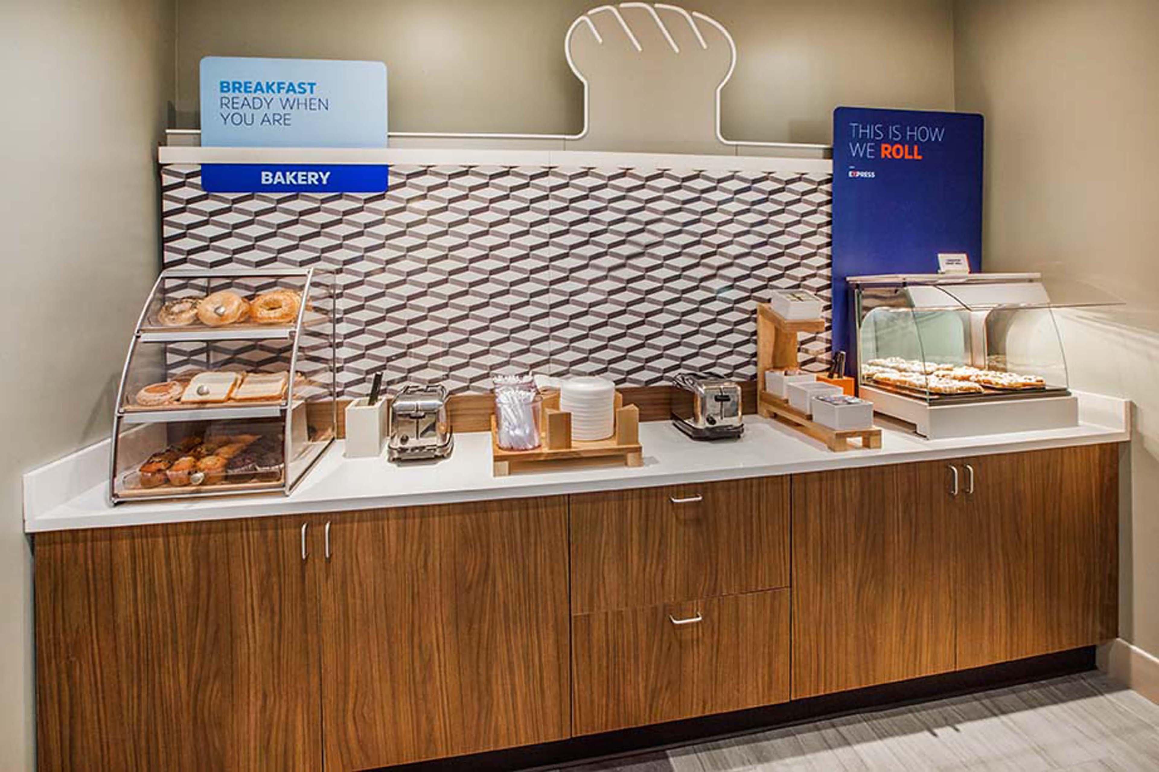 Holiday Inn Express & Suites New Cumberland By Ihg Exteriör bild