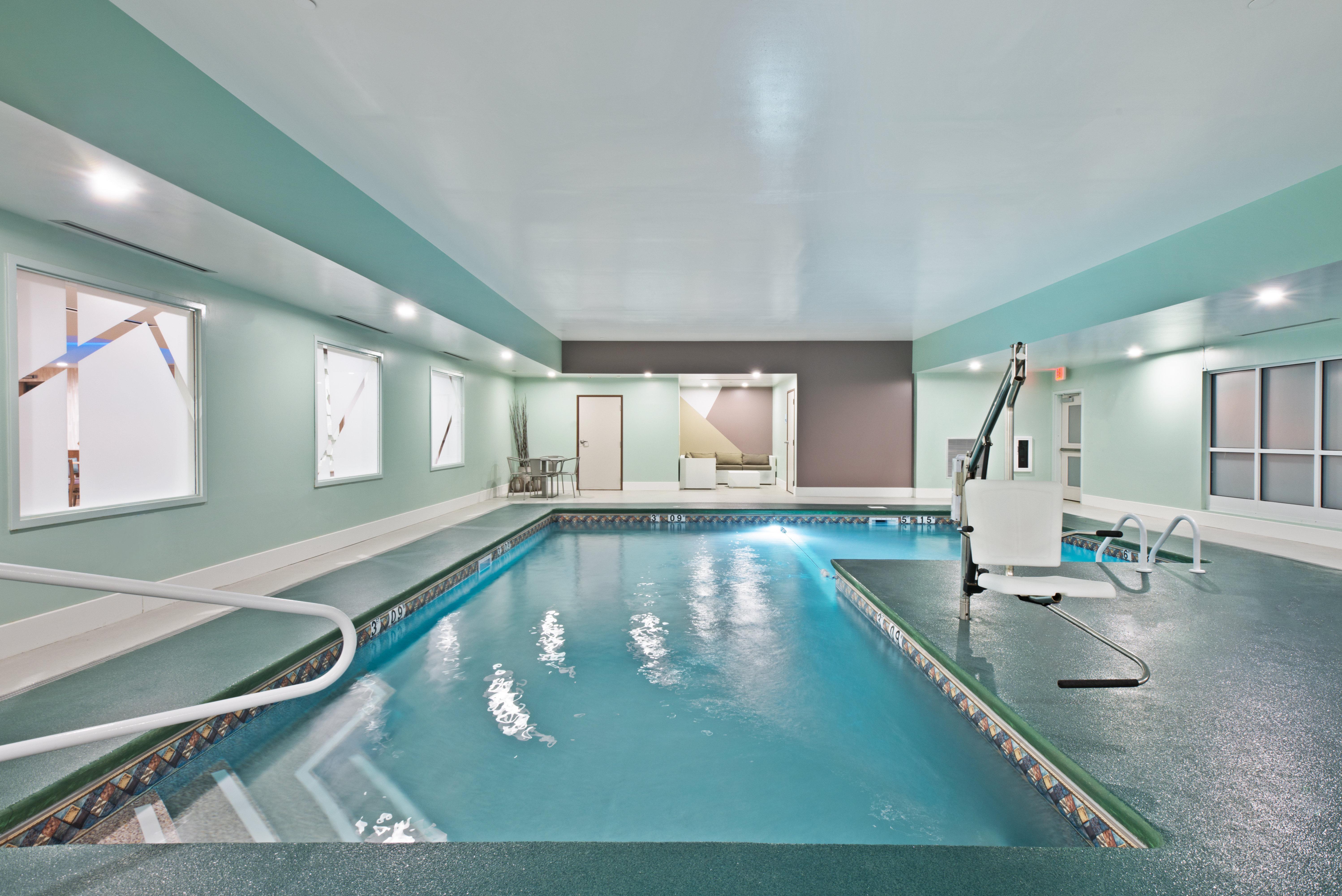 Holiday Inn Express & Suites New Cumberland By Ihg Exteriör bild